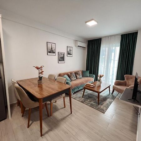 Lovely Apartment Tirana Extérieur photo