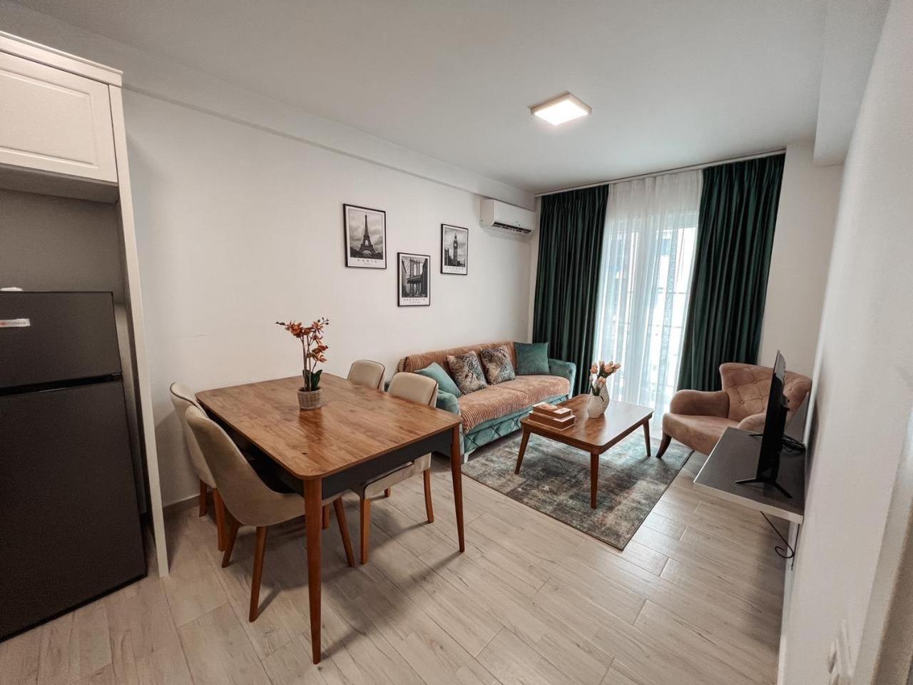 Lovely Apartment Tirana Extérieur photo